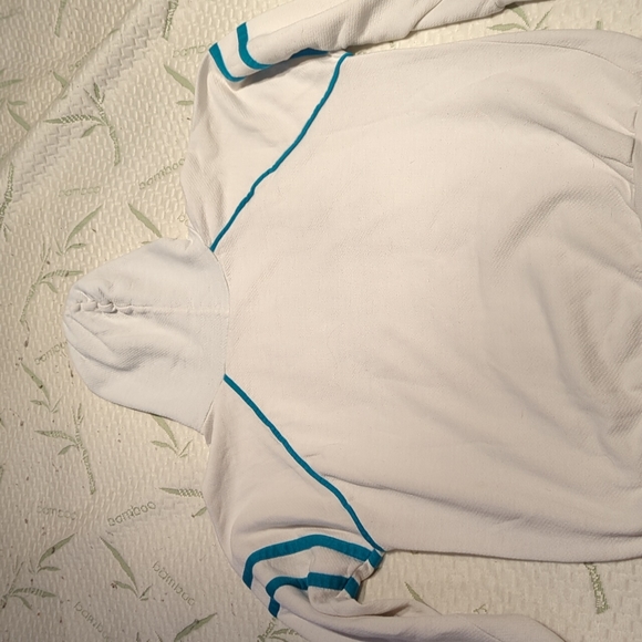 Woman's small, San Francisco hoodie. - Picture 5 of 5